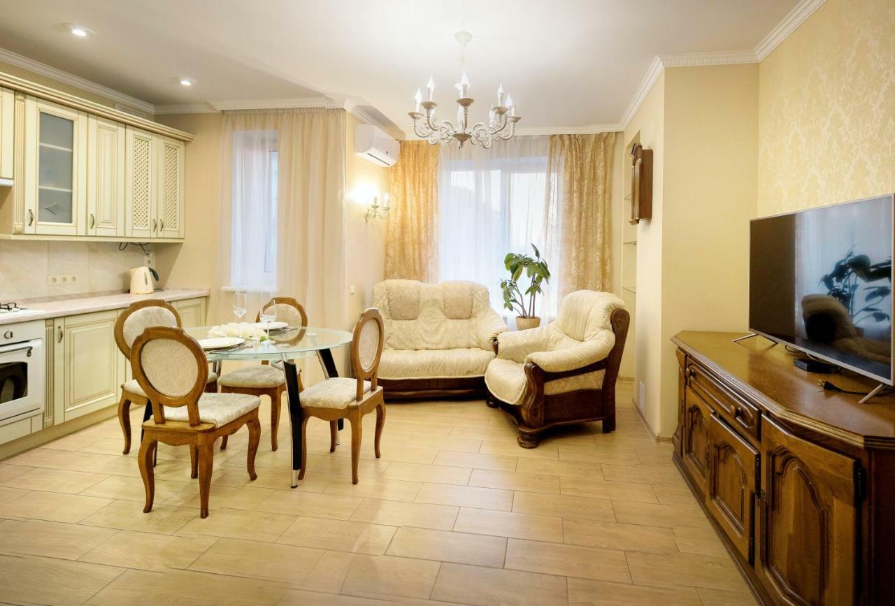 Apart Reserve Sloboda Suite Ивано-Франковск Экстерьер фото