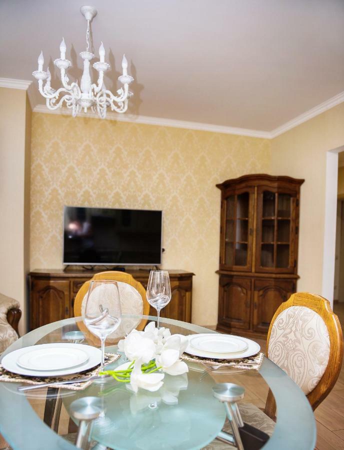 Apart Reserve Sloboda Suite Ивано-Франковск Экстерьер фото